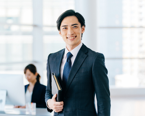 代表 白木